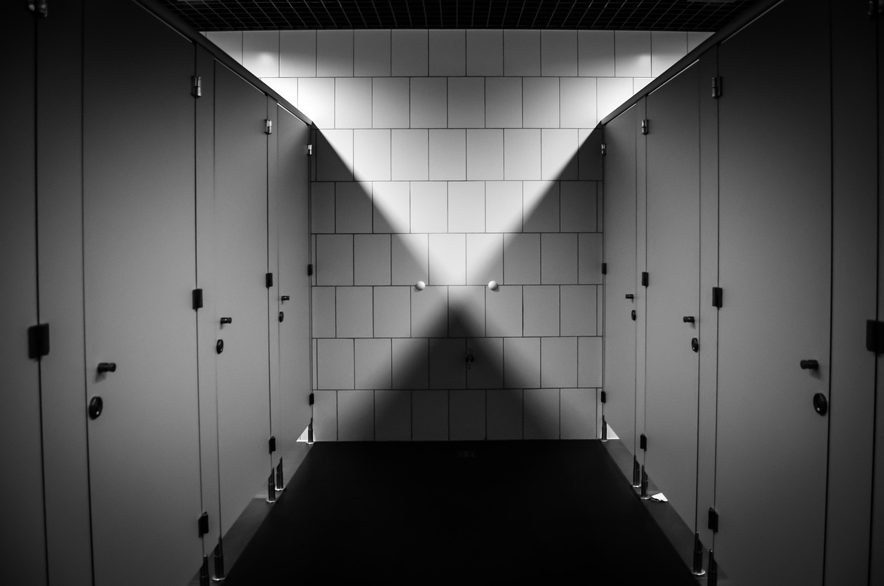 Elegante badkamerlampen voor efficiënte energieverlichting.